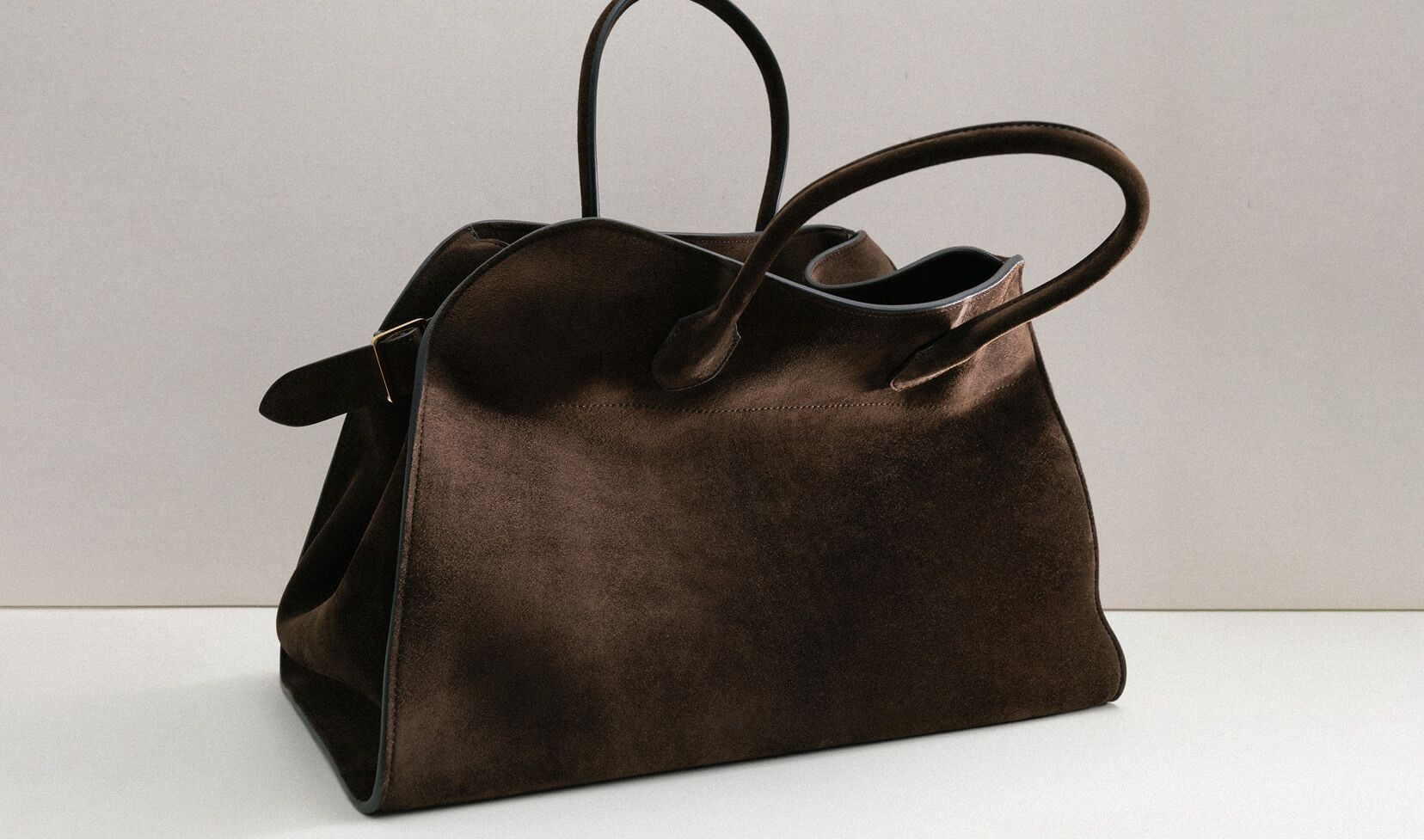 Что дает сумке право называться классической?