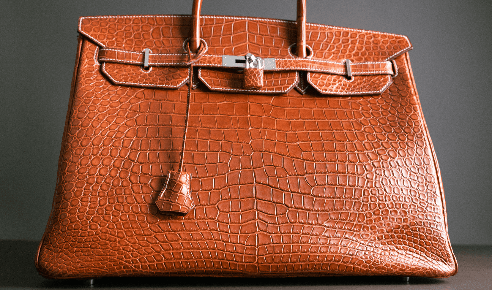 В размере ХХL. Тренд на сумки-макси