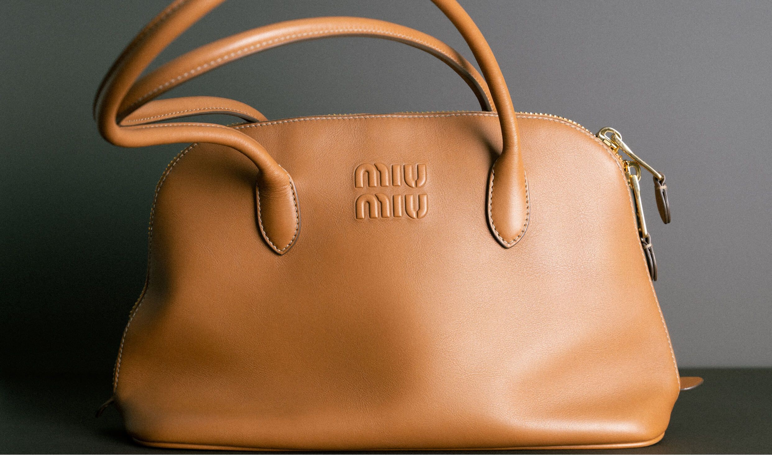 Библиотекари — новые трендсеттеры? В чем успех Miu Miu?